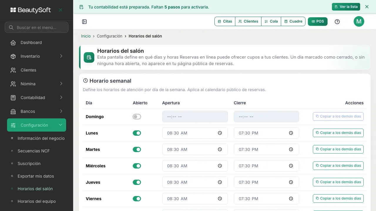 Tabla Horario semanal con un interruptor Abierto por día y campos de Apertura y Cierre